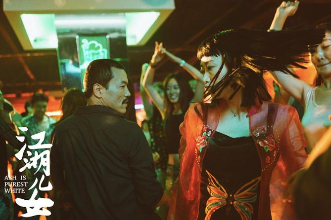 这何止是江湖，分明是宇宙了