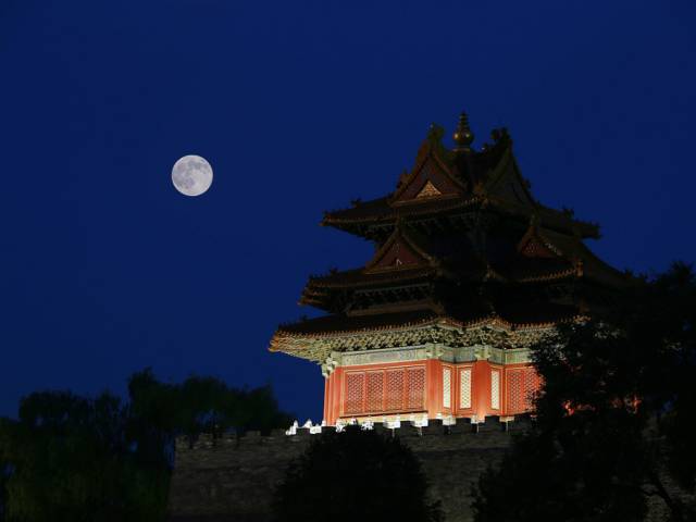 中秋赏月天涯共此时,天涯共此时赏月