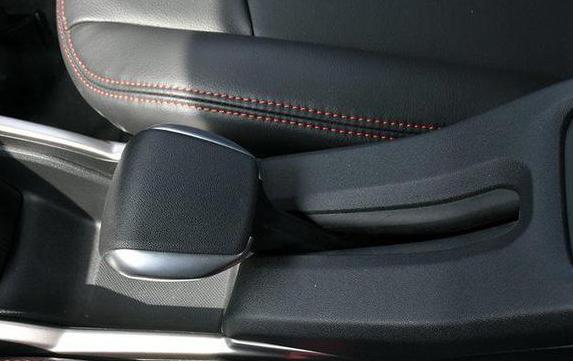 18年标致301价格怎么样,新款标致301比老款省油不