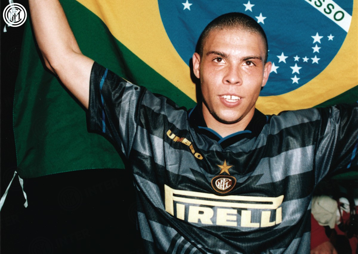 红黑传奇罗纳尔多,罗纳尔多蓝黑之殇