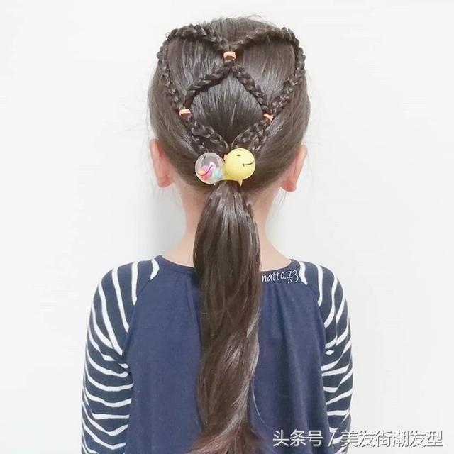 小孩子扎头发辫子教程简单好看,小女孩扎头发辫子教程简单好看