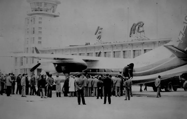 从三里街到骆岗再到新桥,你了解合肥机场吗?珍贵照片带你穿越它的前身今世!