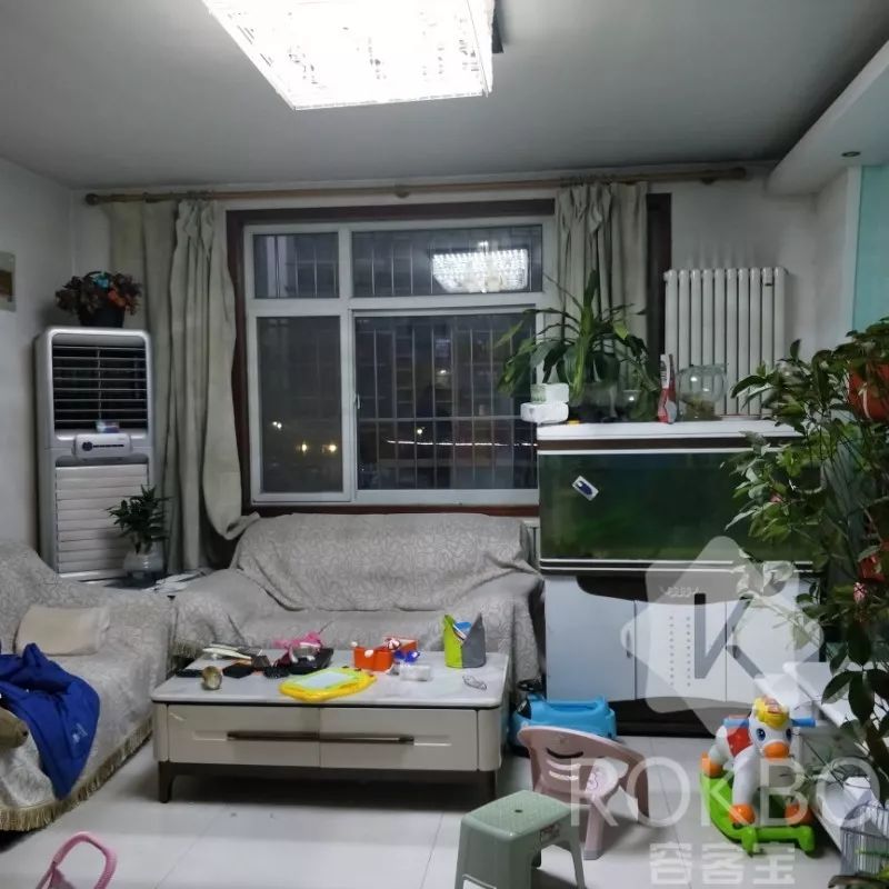 出售牡丹区政府广场东临文苑小区，人民路中央公馆房源各一套！求购天泽园或中山苑房屋一套！