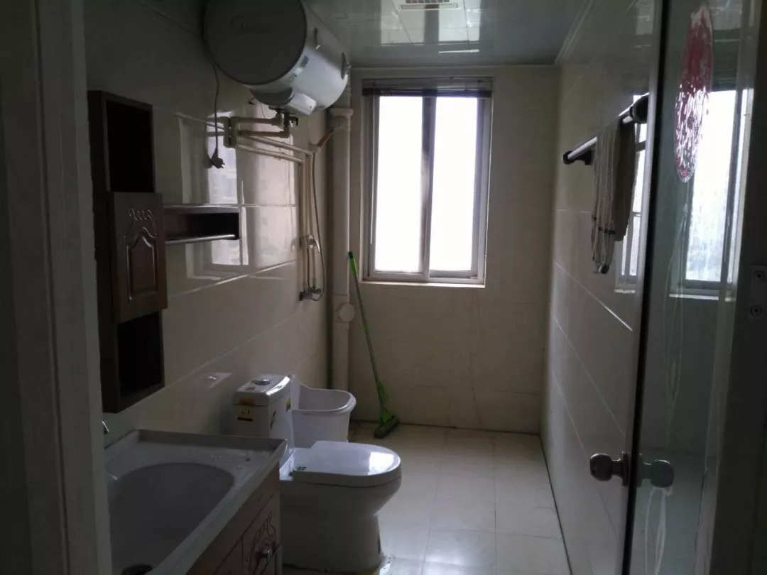 出售半亩宅基地一块!牡丹区区委广场附近、人民路附近各一套房源出售!