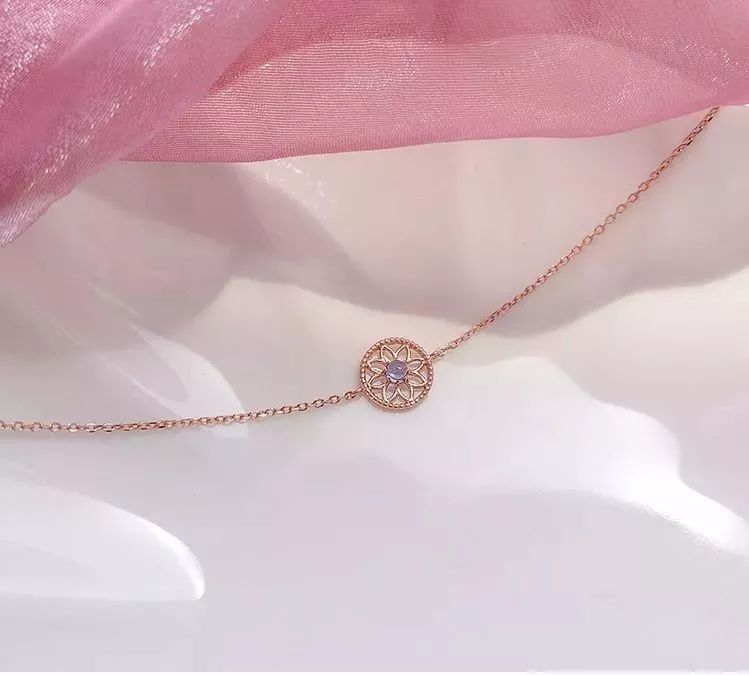 还担心撞款烂大街？精不精致一样东西就出卖了你！