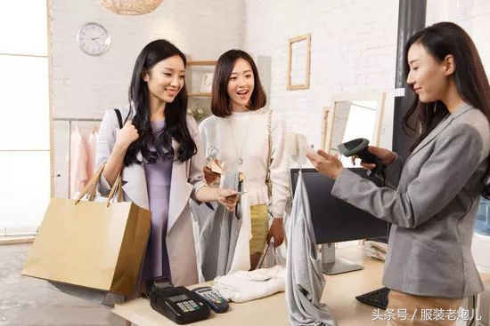 服装店怎么进货最赚钱,第一次开服装店怎么进货赚钱