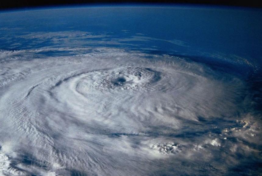 龙吸水极其罕见的自然现象传说,网友拍到龙吸水奇观为什么