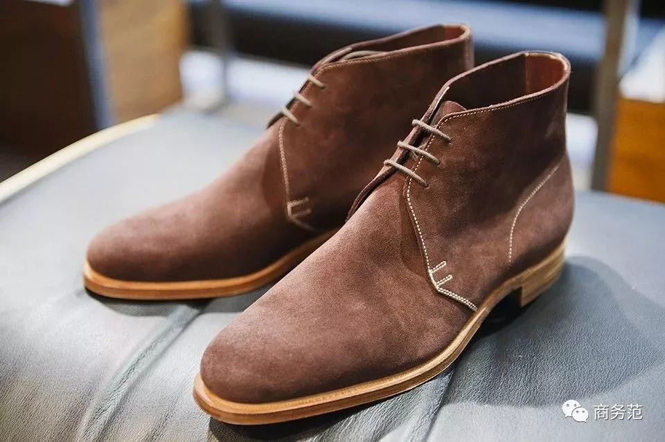 男人必须有一双马丁靴,男人必备的几双靴子