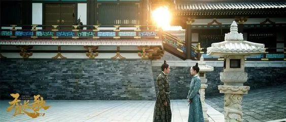 用色精彩，用光讲究，构图精巧！这部热播剧值得摄影师借鉴