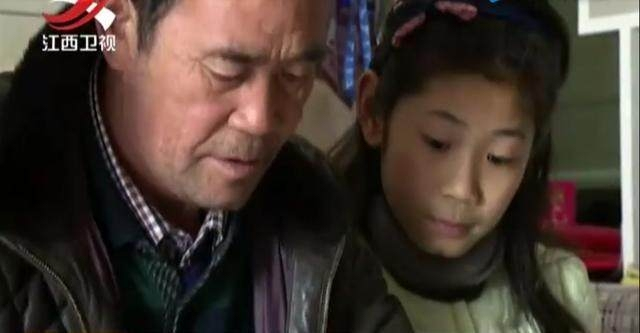 朱婷携妹妹出现大奖赛赛场,朱婷妹妹打排球比赛