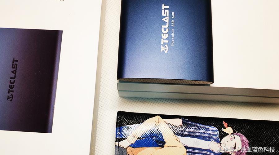 方便携带超长续航小巧玲珑,小巧便携携带非常方便