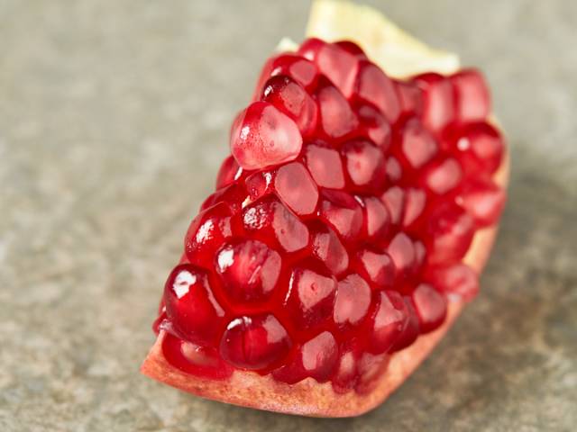 头茬正宗突尼斯软籽石榴,石榴突尼斯软籽石榴黑珍珠