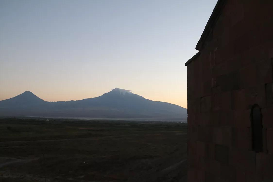 土耳其亚拉腊雪山下的亚美尼亚“深坑”修道院（霍瑞维拉修道院）