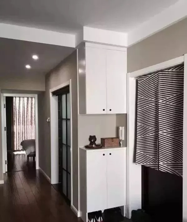 墙面有电表箱怎么处理,分享小妙招教你隐藏难看的电表箱