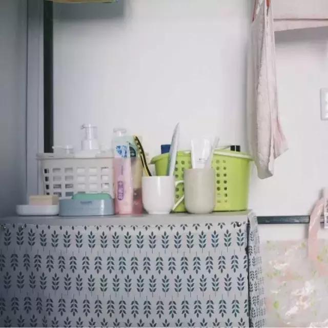 学子进阶攻略|如何在超小空间的宿舍玩转极简风