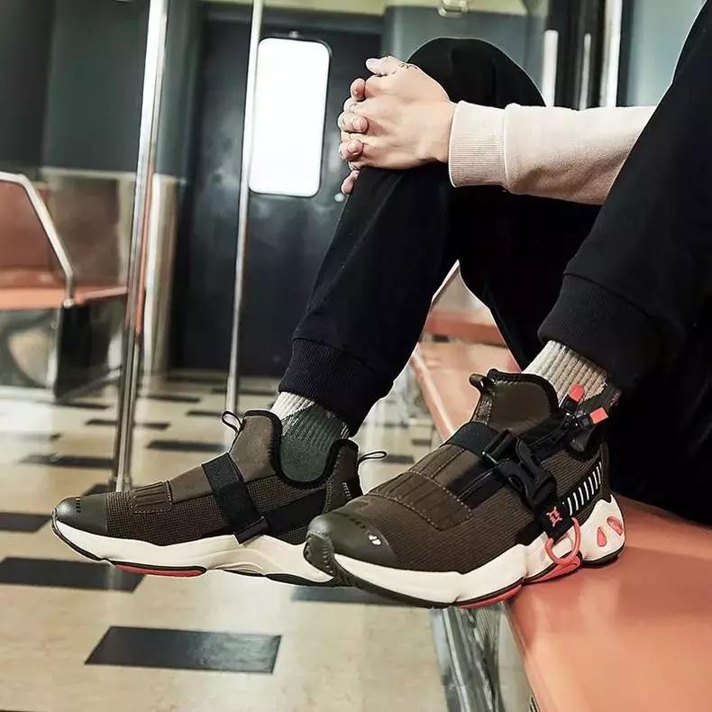 2018安踏李宁都出了什么好看的鞋 (李宁安踏高颜值气垫鞋)