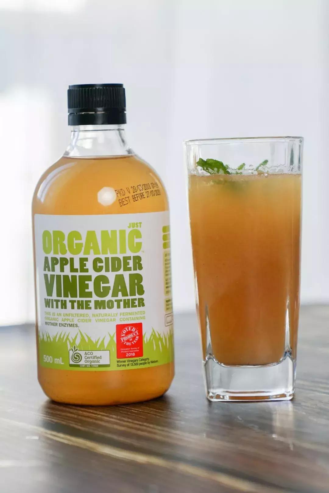 工作累了喝一杯小酒,上班这么辛苦还要回家做饭