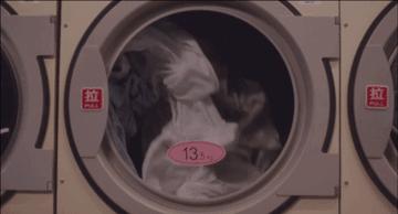 为什么美国电影里经常出现自助洗衣店？