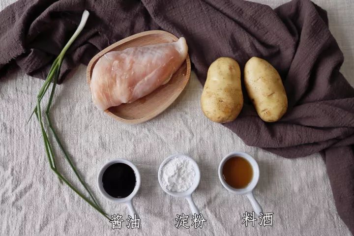 用土豆煎什么好吃,煎土豆煎几分钟才好吃