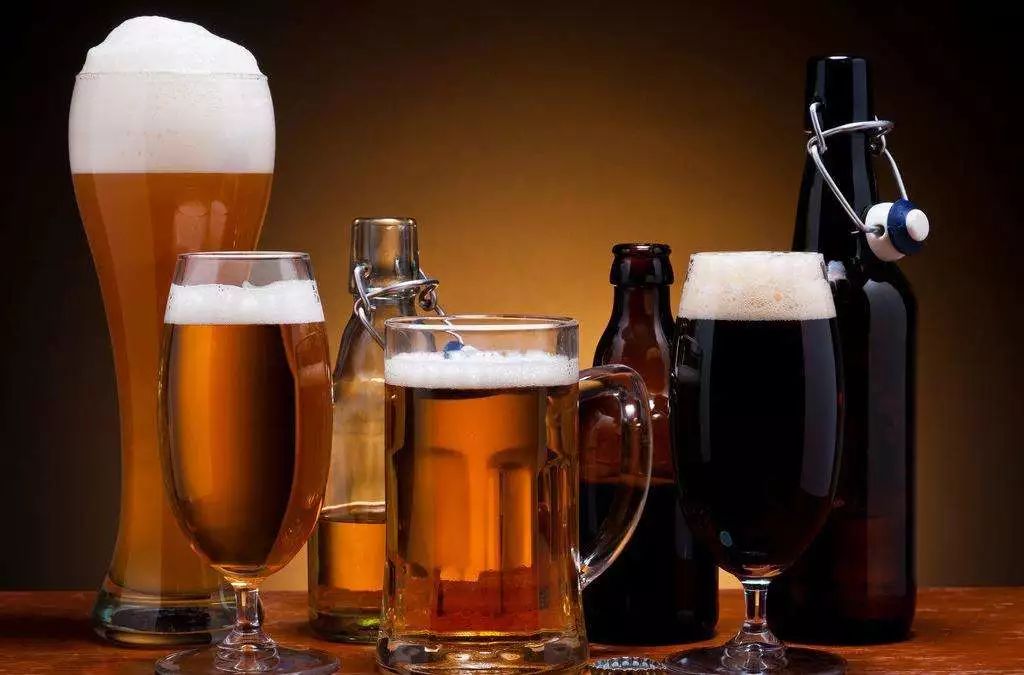 啤酒苦的为什么那么多人喜欢喝,啤酒苦得要命