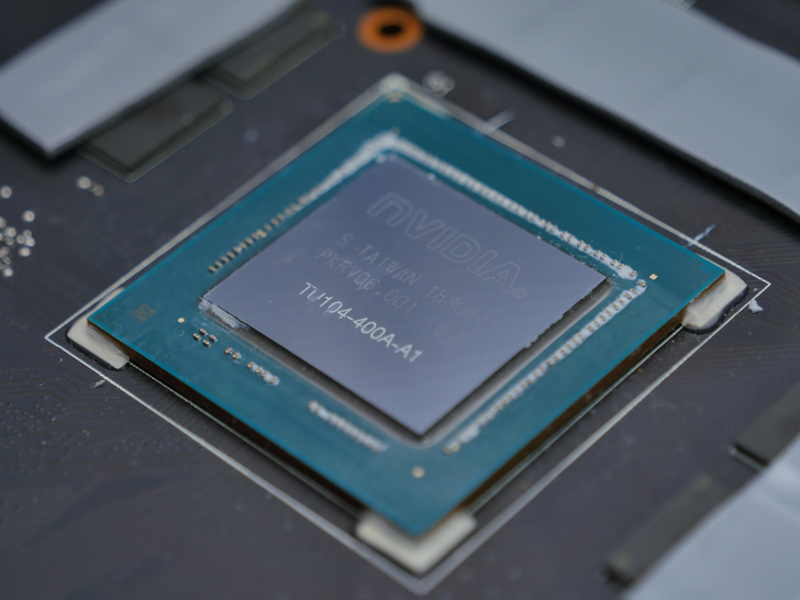 鍗庣rogstrixrtx3070,鍗庣rogstrixrtx4090