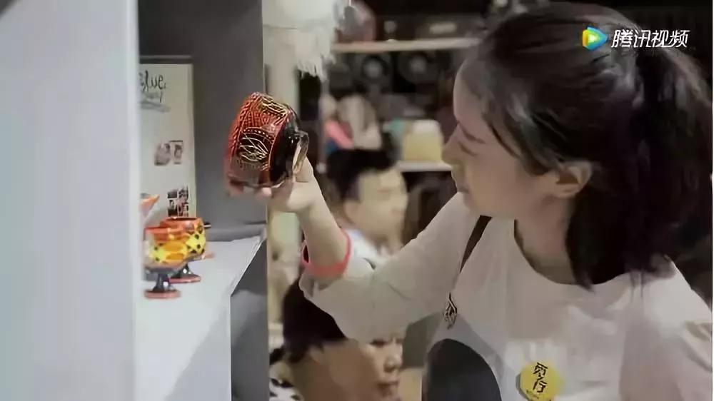 英国老奶奶患癌症,英国72岁老奶奶