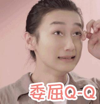 中国大妈出国探望儿子，行李箱被打开的那一刻，所有人都惊呆了！