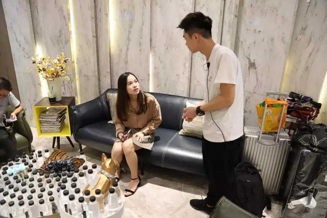 来高德置地这家网红店染发，头发居然变成这样……！