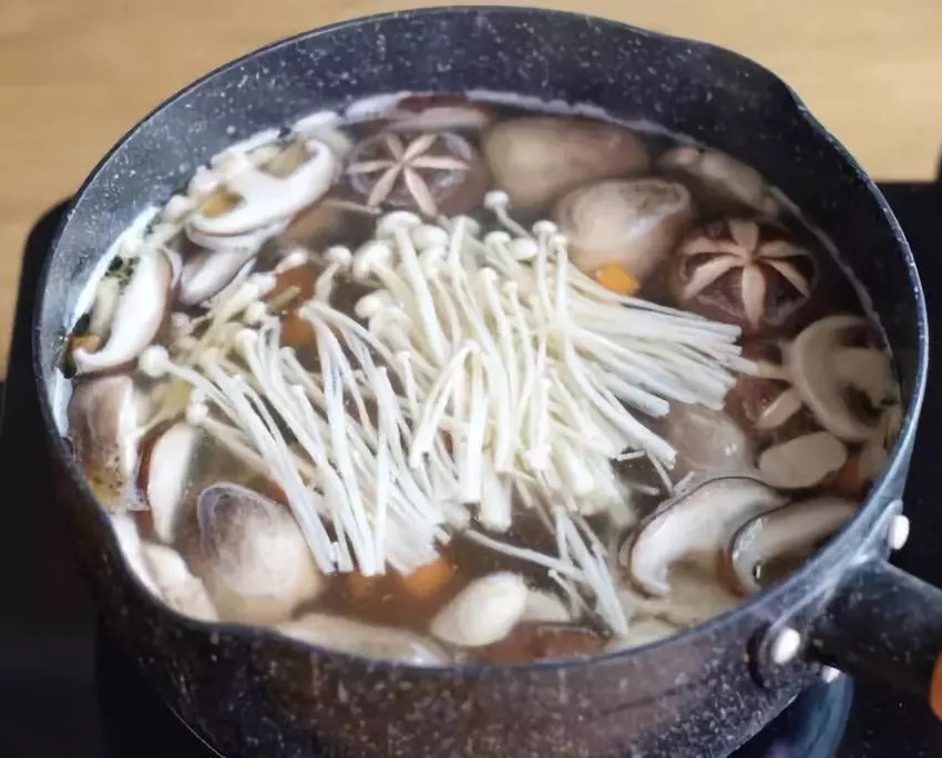 天气热孩子越来越爱吃这道菜,给孩子多做这几种家常菜少生病