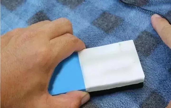 怎样让衣服永久不起球,衣服起球怎么去除最快
