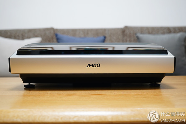 激光电视150寸坚果多少钱,坚果4k激光电视最新款