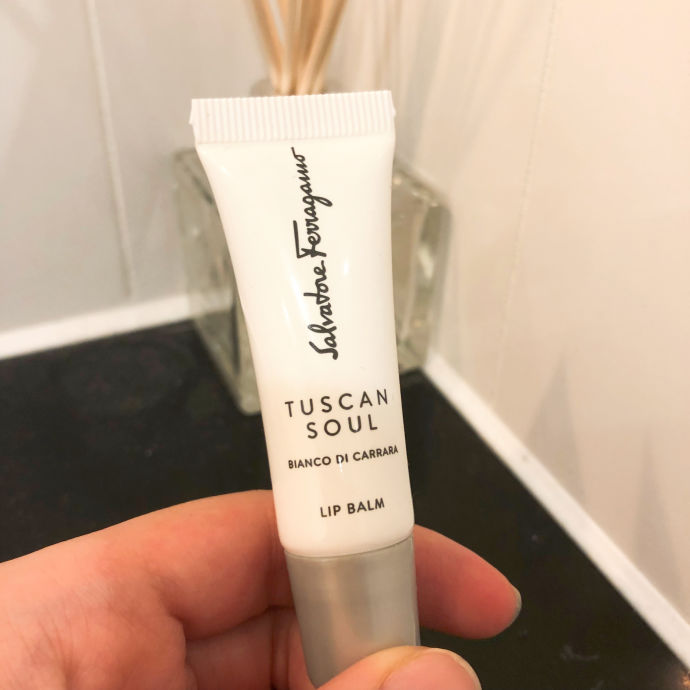 11款冷门热门润唇膏测评合集，拯救大干唇，防止踩雷！