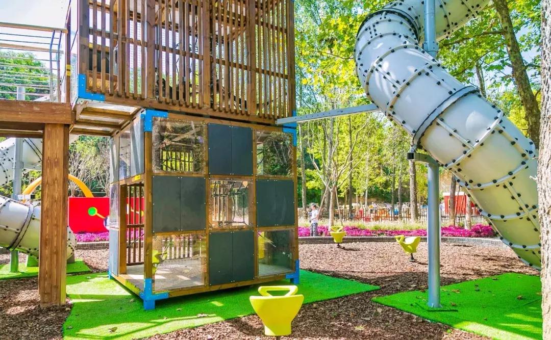 郑州足球小镇有真草足球场吗,郑州足球小镇现状