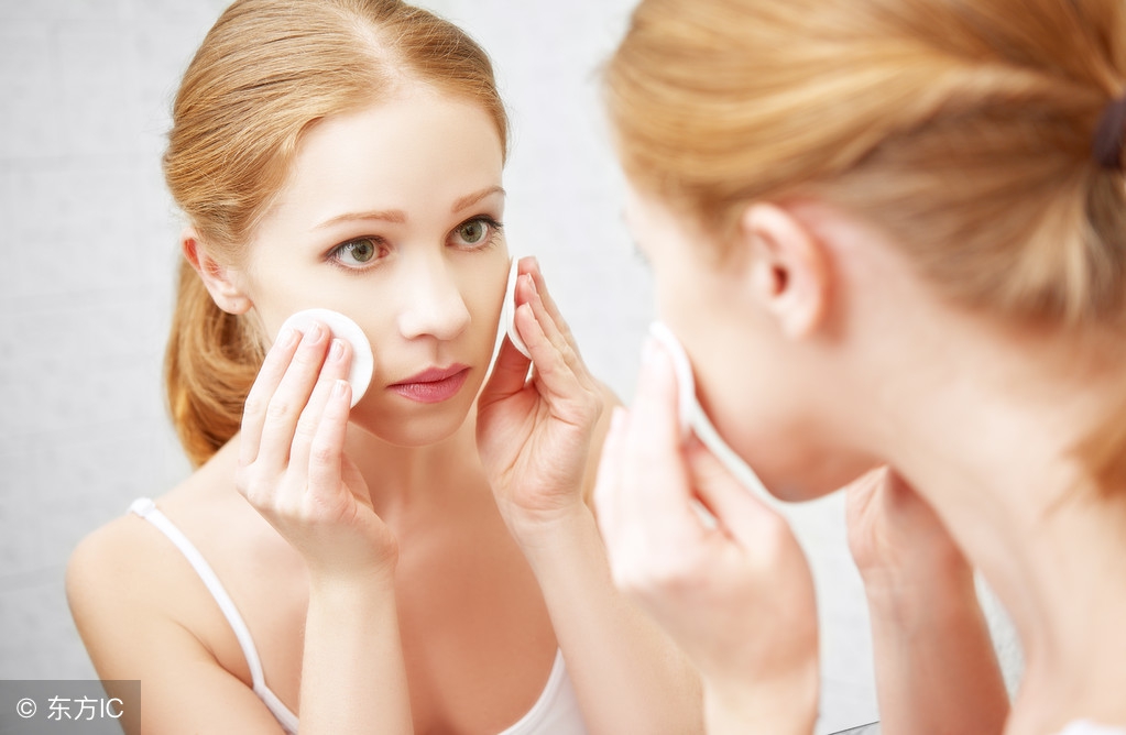 教你如何一招去除黑头你学会了吗,黑头太顽固教你祛黑头的方法