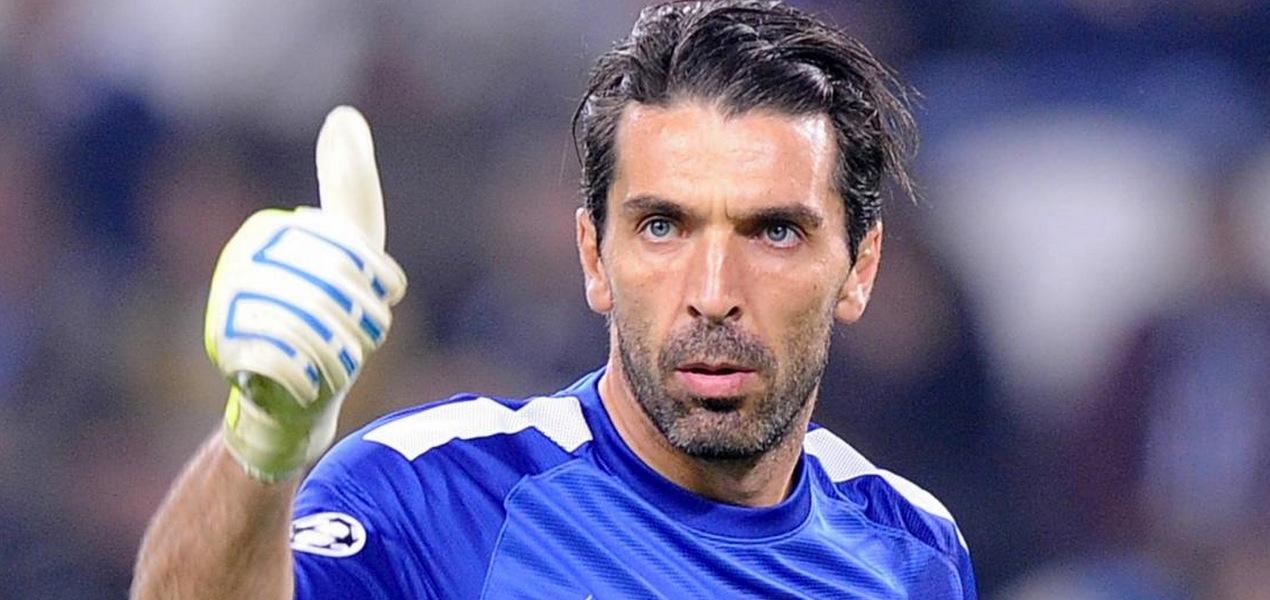 意大利门将布冯十大经典扑救,吉安路易吉布冯历史地位如何