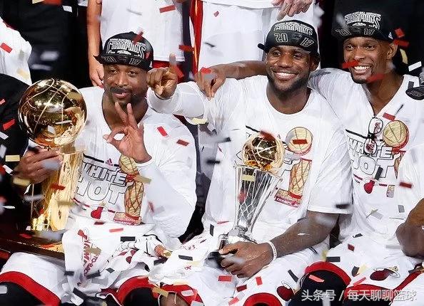 勒布朗詹姆斯生涯总薪水,勒布朗詹姆斯高中生涯