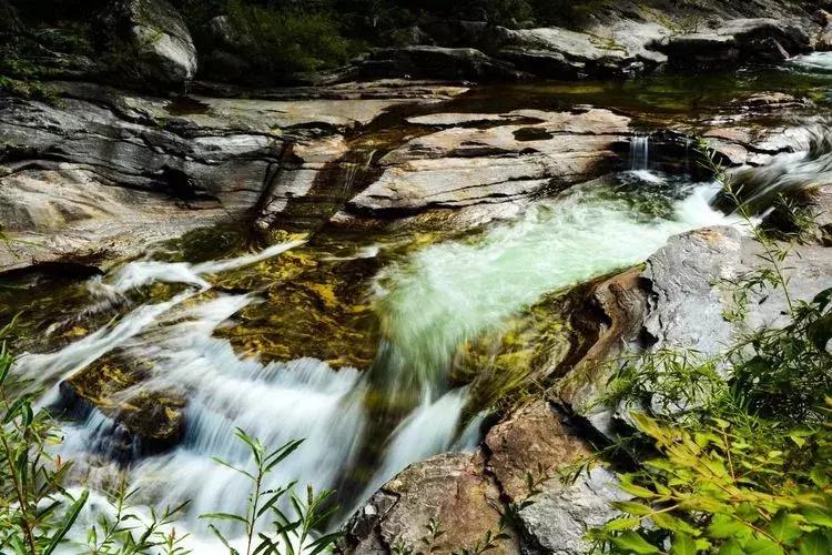 西安出发秦岭最美秋景自驾环线游,西安出发一小时深藏秦岭山水秘境