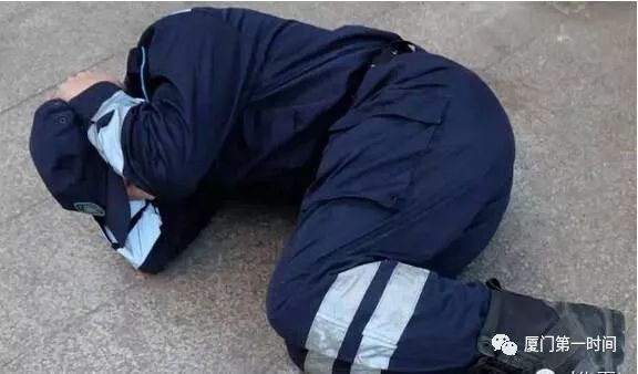 遇到流浪狗怎么防止被狗咬,被流浪狗追如何自救