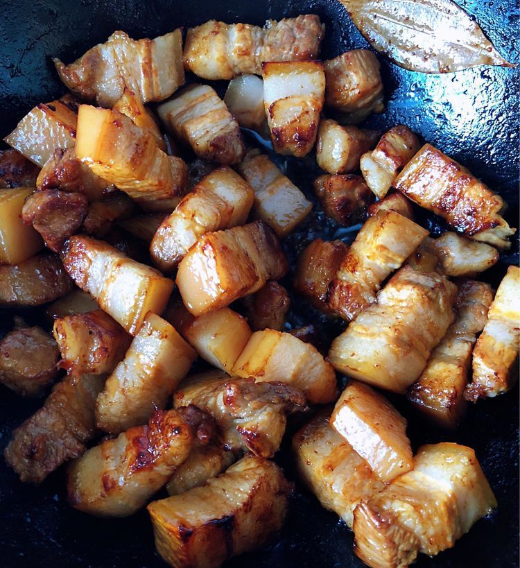 正宗腐乳红烧肉的做法,桂花红烧肉和腐乳红烧肉哪个好吃