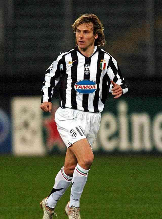 伊布评价心中最佳阵容,伊布入选过几次世界最佳阵容