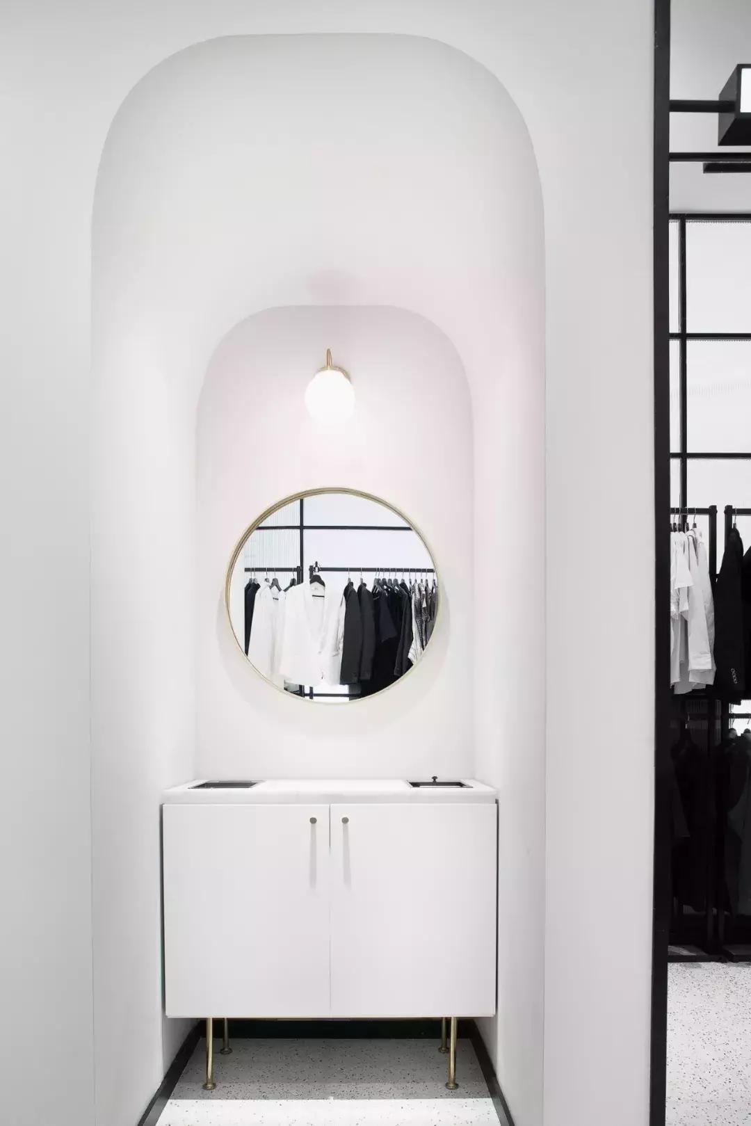 王菲喜欢的设计师,王菲造型师开的店