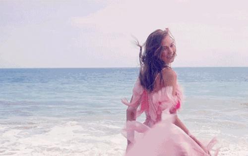 风油精滴点在衣服上有什么效果,风油精喷在衣服上会怎么样