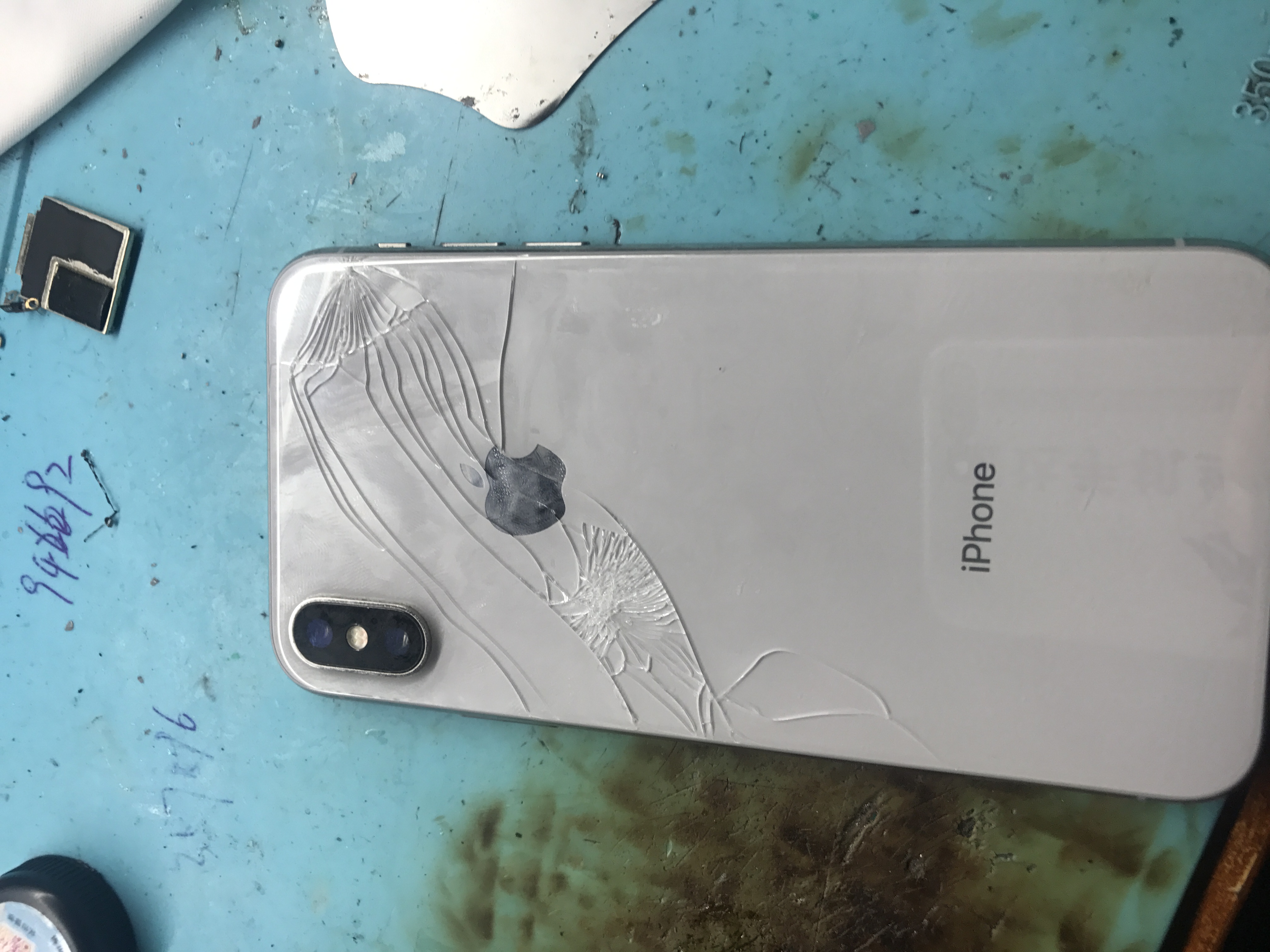 iphonex摔了后无信号维修费用,iphonex摔不开机维修案例