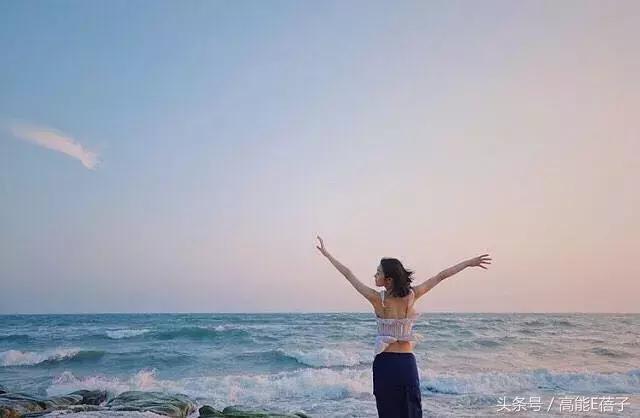 拍照pose技巧和方法,女生拍照剪刀手pose