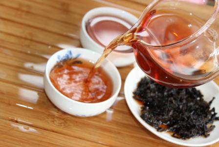 普洱茶越久越值钱是不是真的,老曼峨普洱茶存放时间越长越好吗