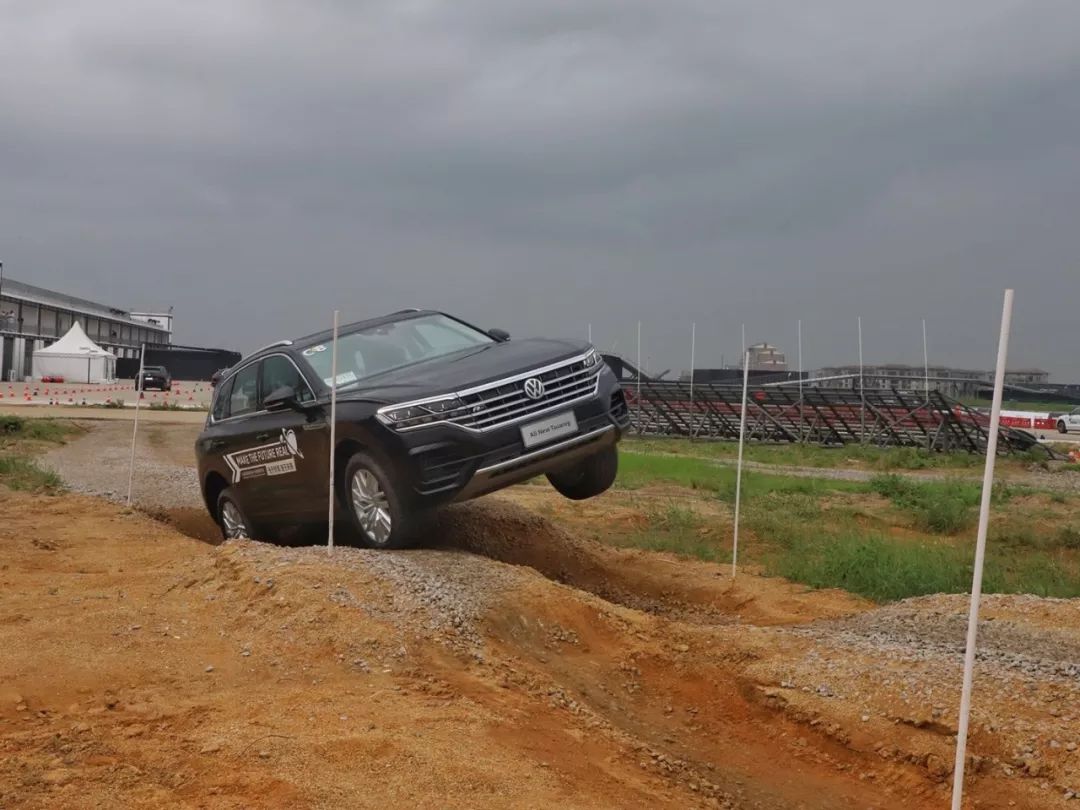 新老途锐,大众全新途锐最新消息