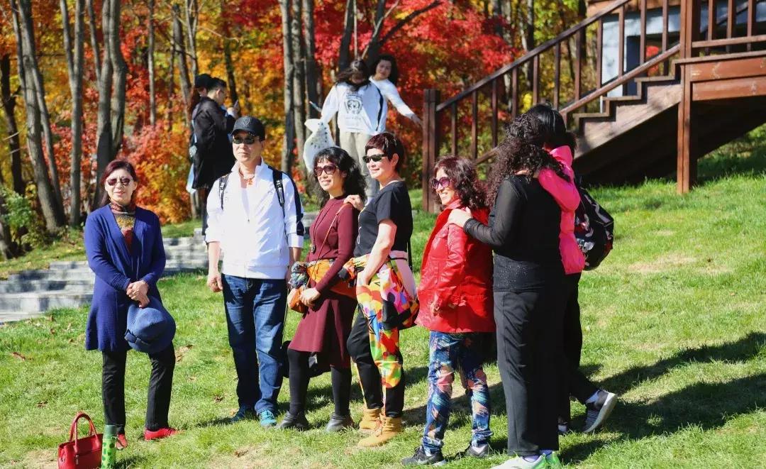 云南一天的游客人流量,云南人多的景点怎么拍照