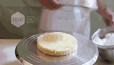 蛋糕抹面加色的技巧和手法,蛋糕抹面新手教程抹刀尺寸