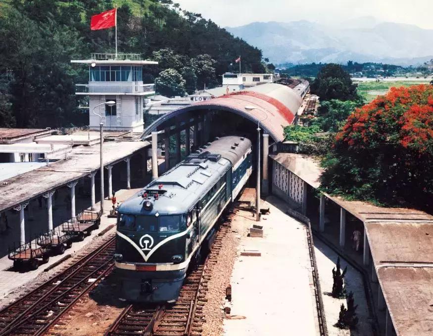 深圳40周年最震撼的视频,改革开放前的深圳老照片