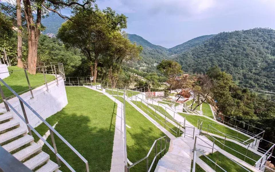 世界那么大我想去看看照片墙,世界那么大我想去看看优秀范文